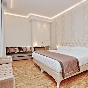 https://lanza-111-exclusive-rooms.it-romehotels.com